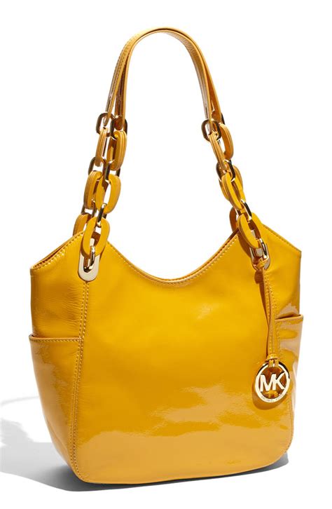 michael kors lilly medium tote vanilla|Amazon.com: Michael Kors Vanilla Tote.